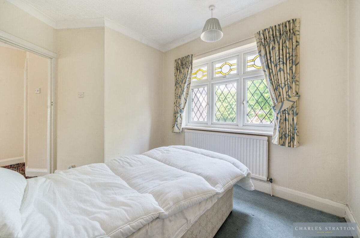 Main Road, Gidea Park