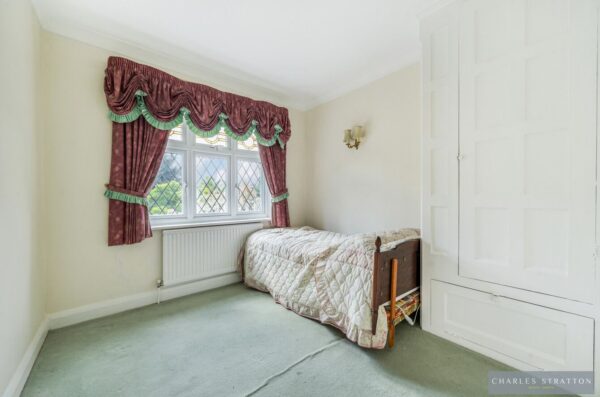 Main Road, Gidea Park