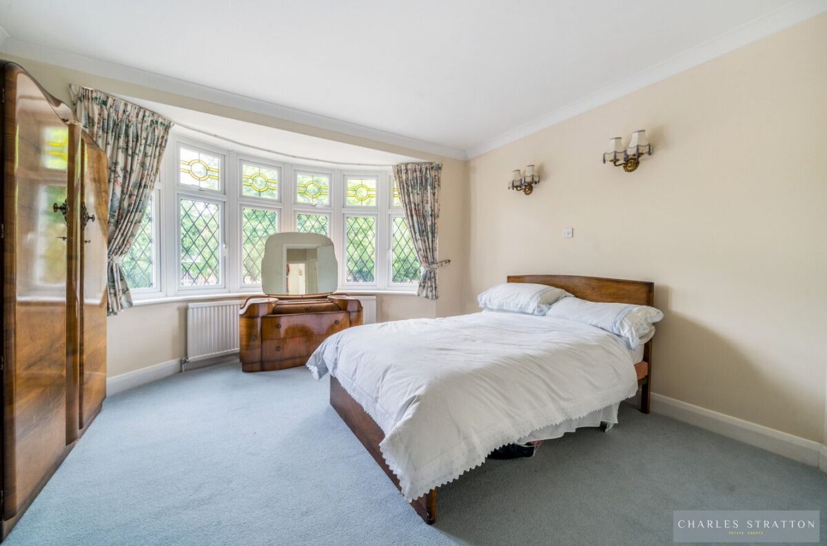 Main Road, Gidea Park