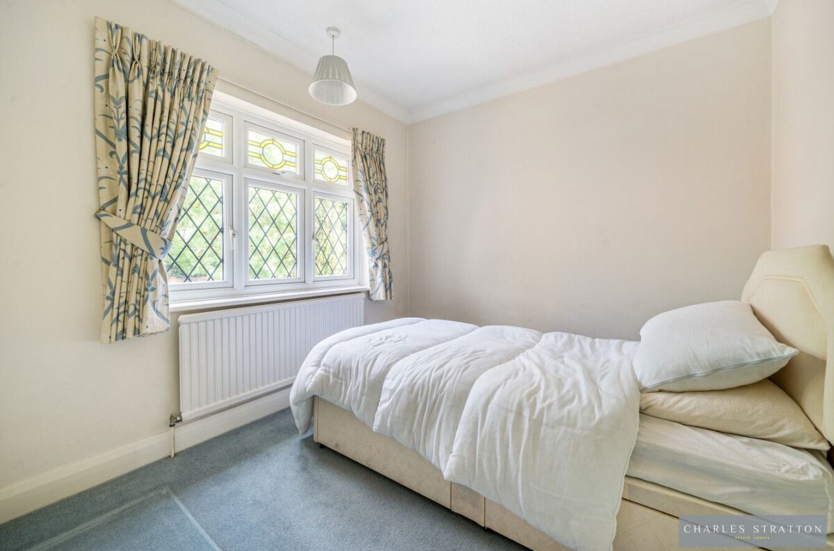 Main Road, Gidea Park