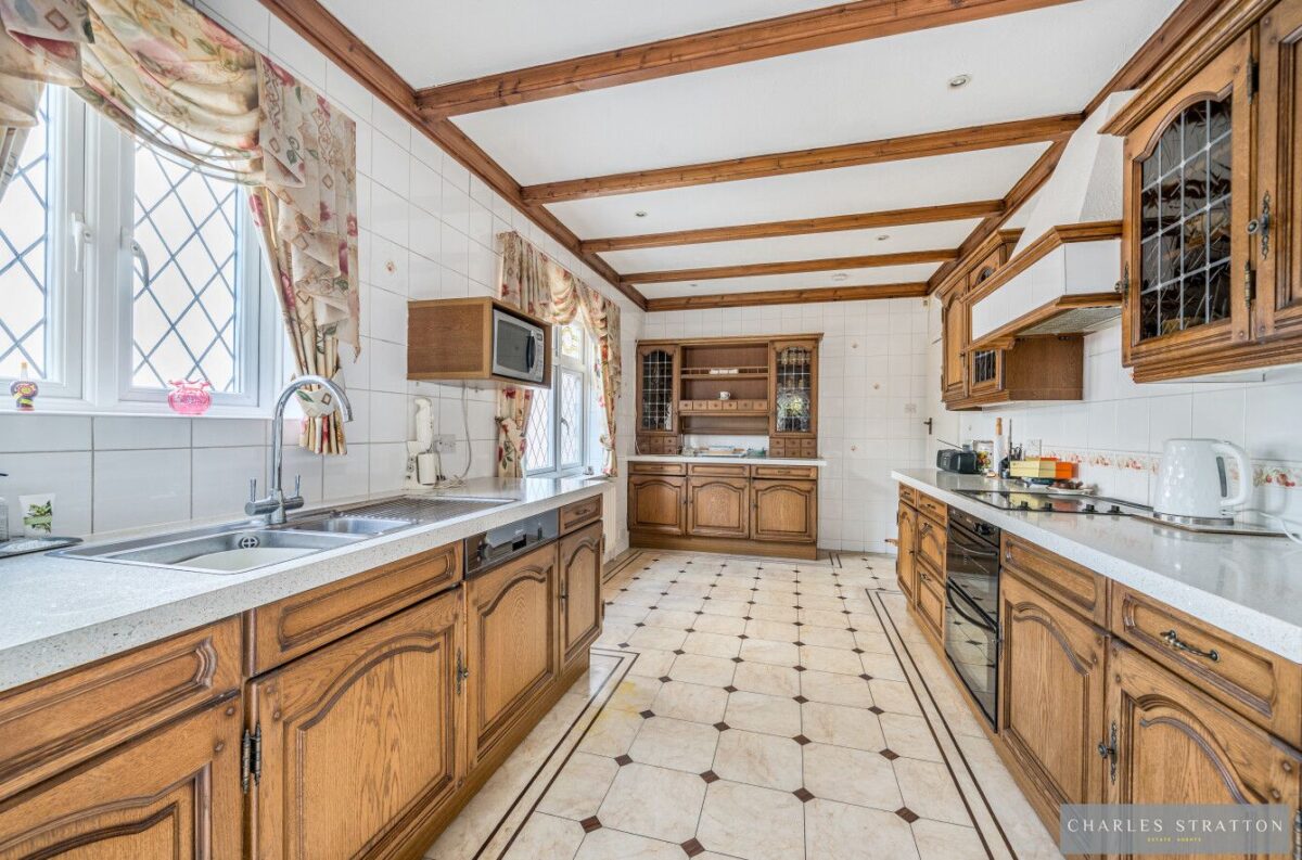 Main Road, Gidea Park