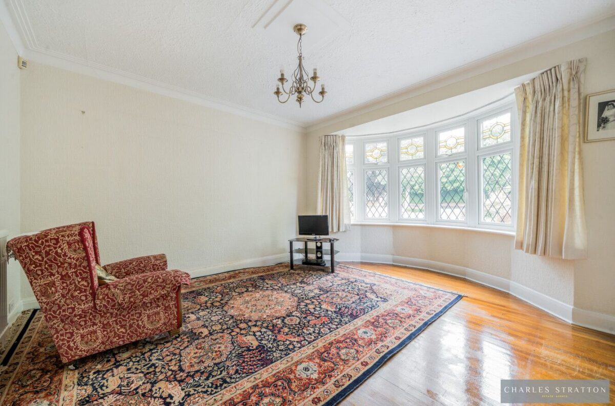 Main Road, Gidea Park