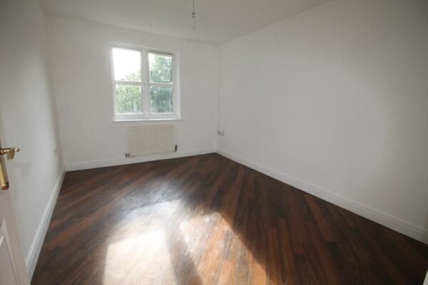 College Court,  Scholars Way, Gidea Park