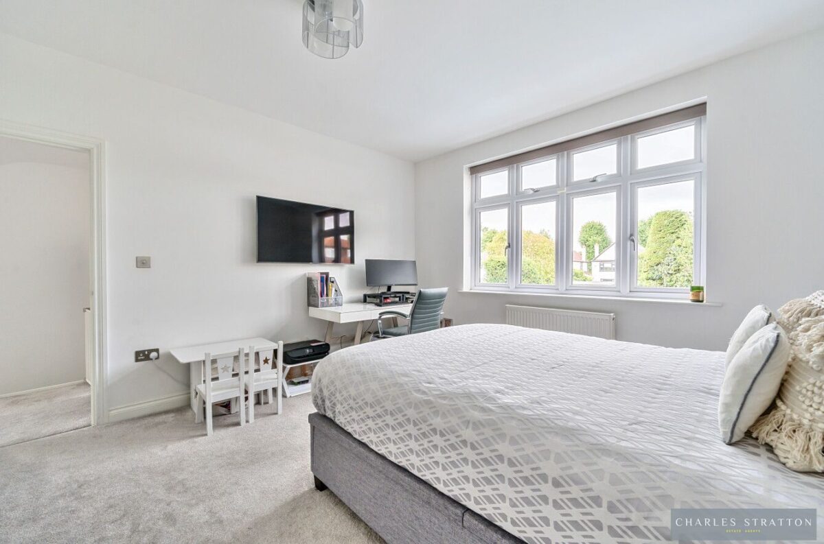 Pemberton Avenue, Gidea Park