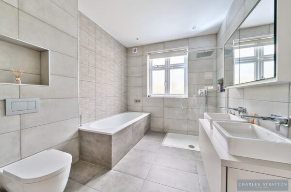 Pemberton Avenue, Gidea Park