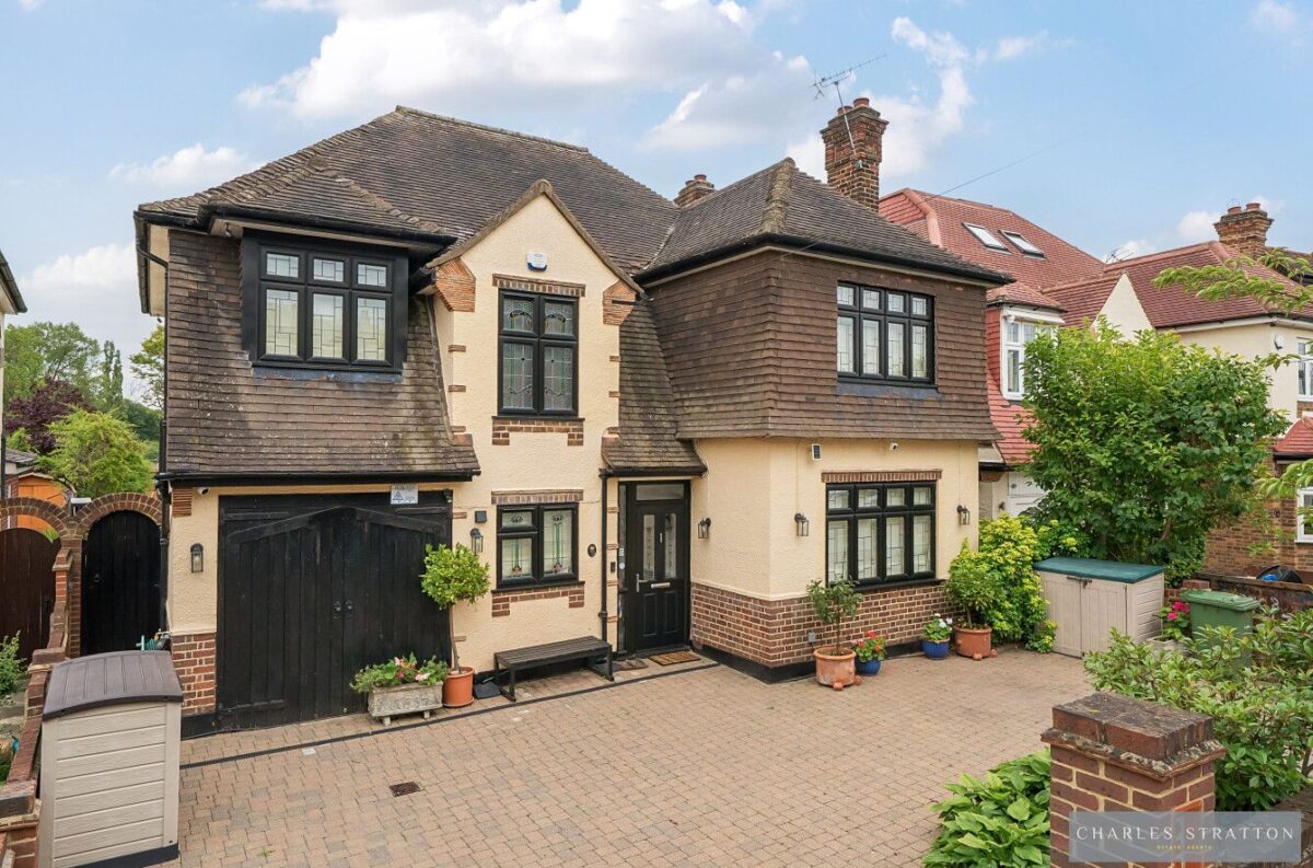 Links Avenue, Gidea Park