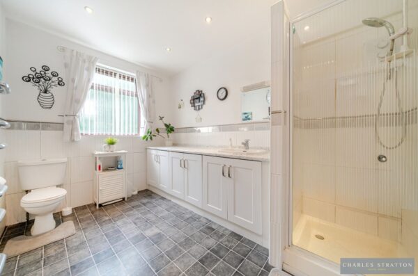 Hall Road, Gidea Park