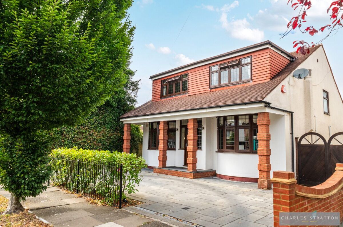 Hall Road, Gidea Park