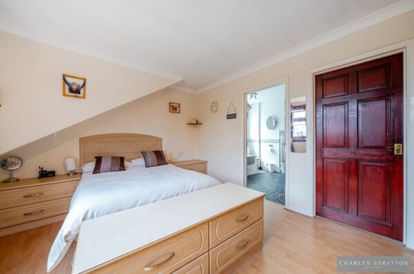 Hall Road, Gidea Park