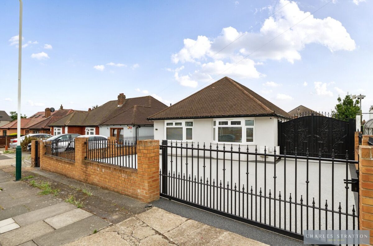 Harrow Crescent, Romford