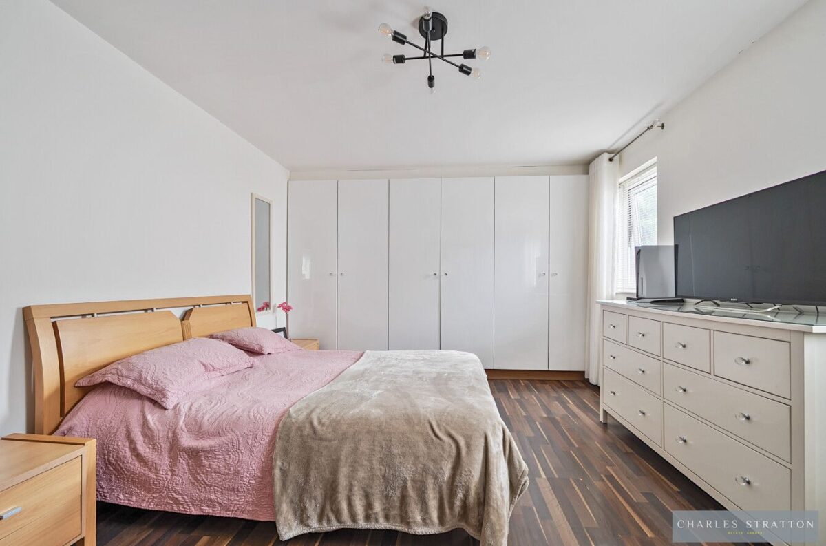 Harrow Crescent, Romford