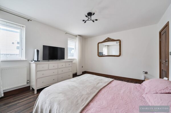 Harrow Crescent, Romford