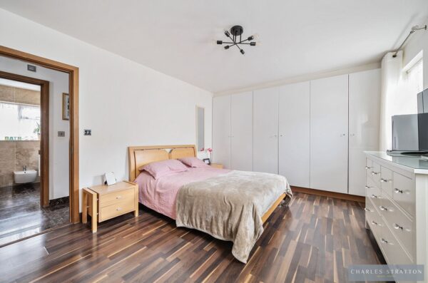 Harrow Crescent, Romford