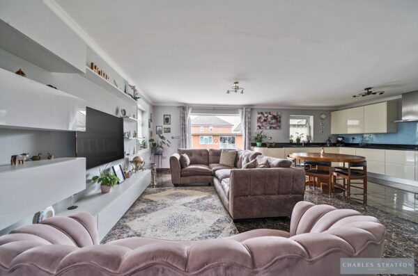 Harrow Crescent, Romford