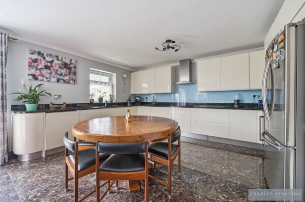 Harrow Crescent, Romford