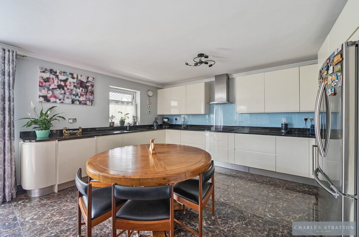 Harrow Crescent, Romford