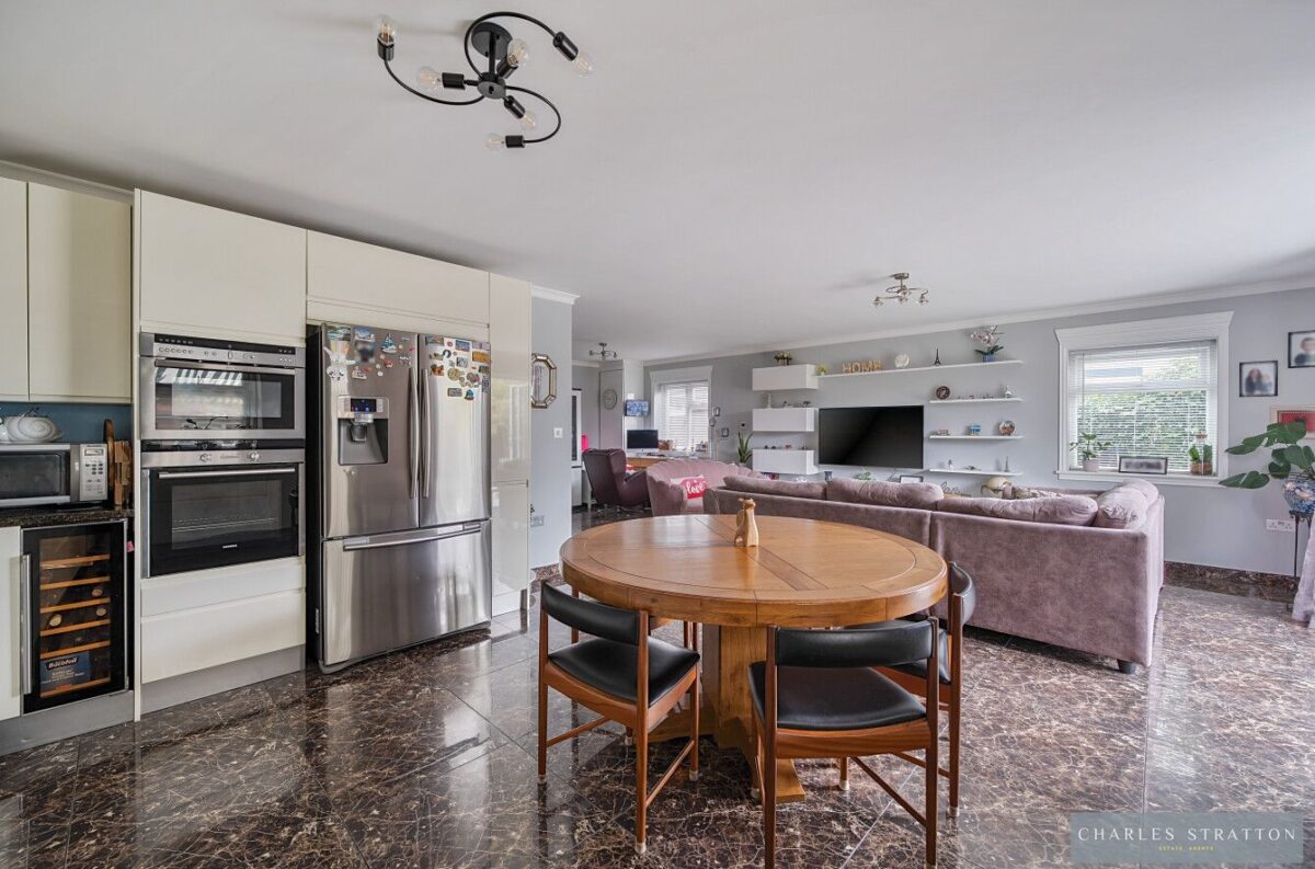 Harrow Crescent, Romford