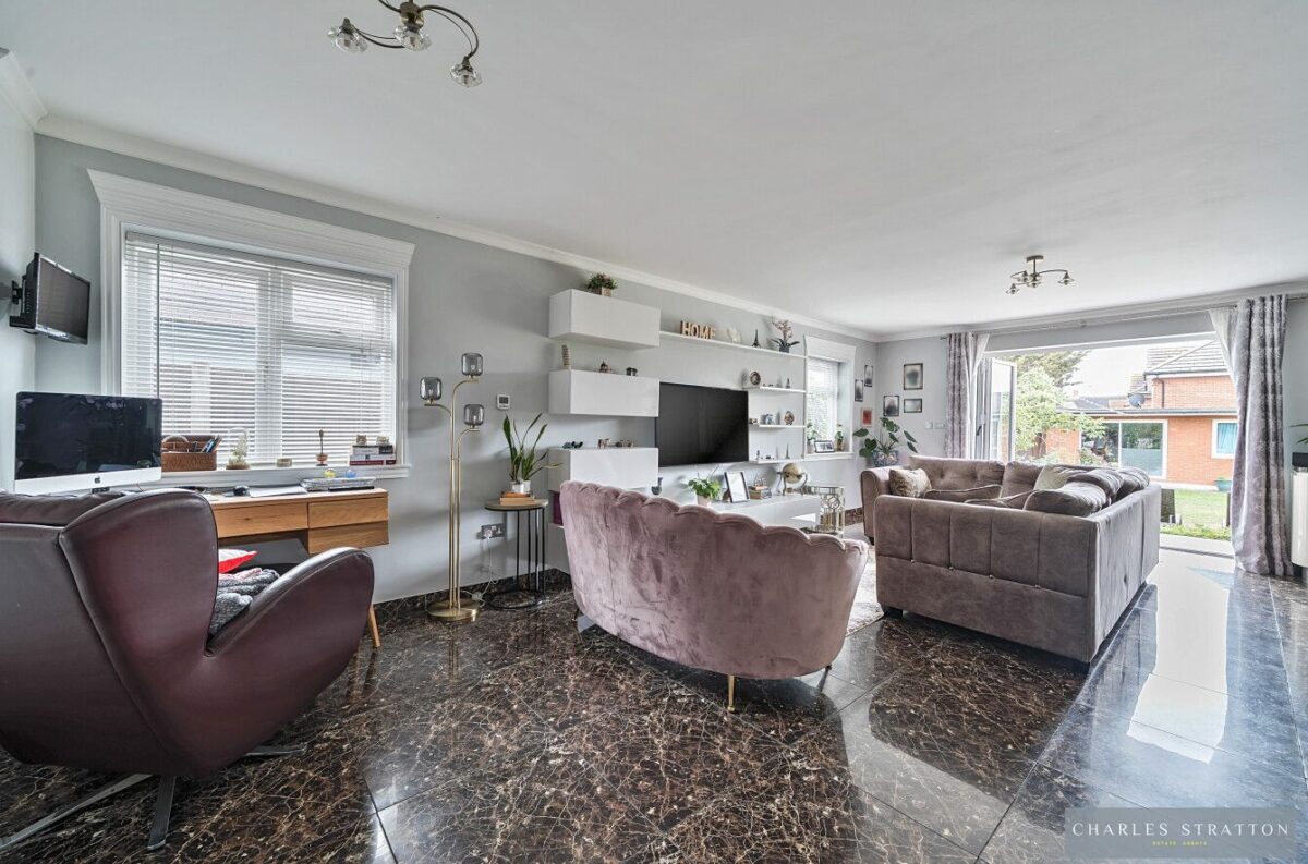 Harrow Crescent, Romford