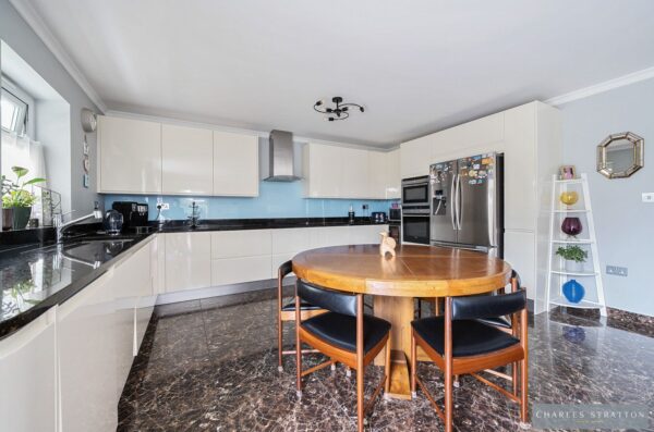 Harrow Crescent, Romford