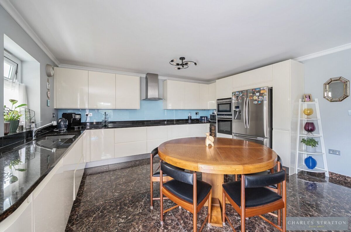 Harrow Crescent, Romford