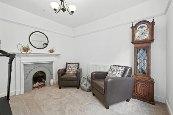 Reed Pond Walk, Gidea Park