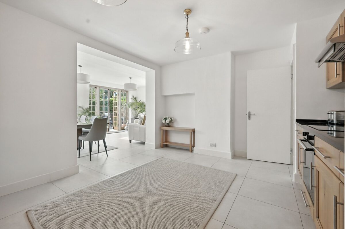 Reed Pond Walk, Gidea Park