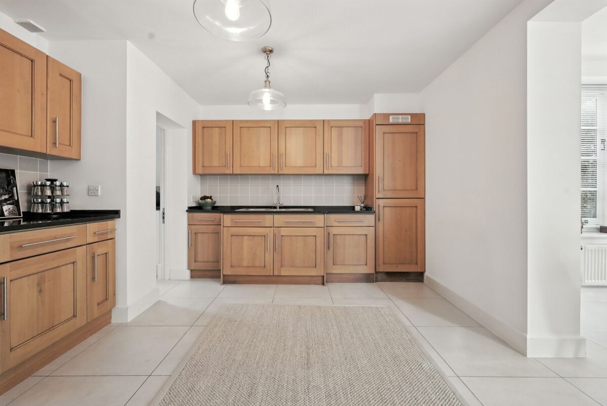 Reed Pond Walk, Gidea Park