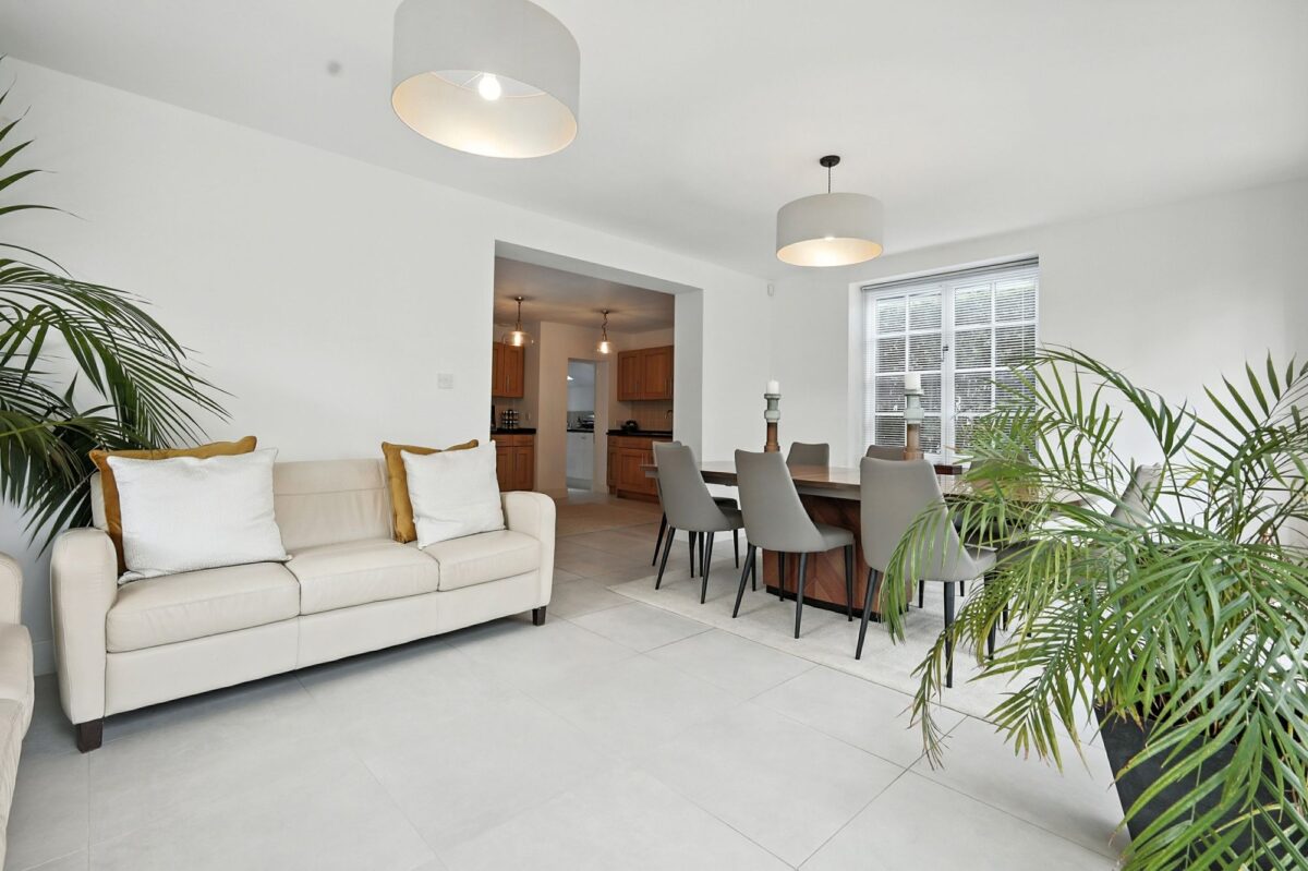 Reed Pond Walk, Gidea Park