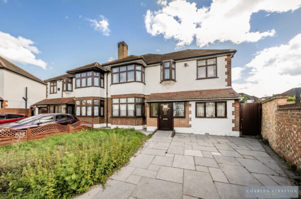 Repton Gardens, Gidea Park