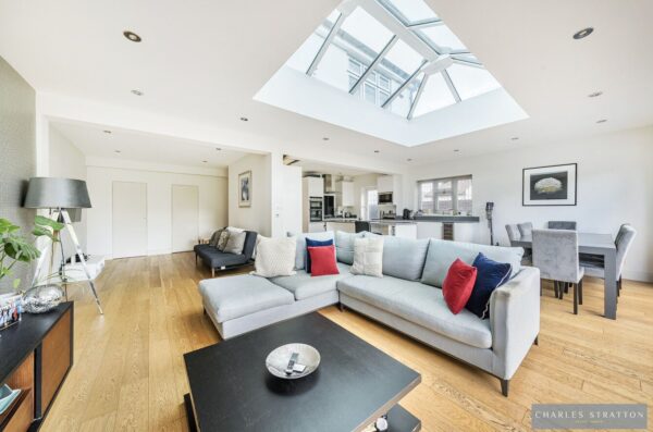 Pemberton Avenue, Gidea Park