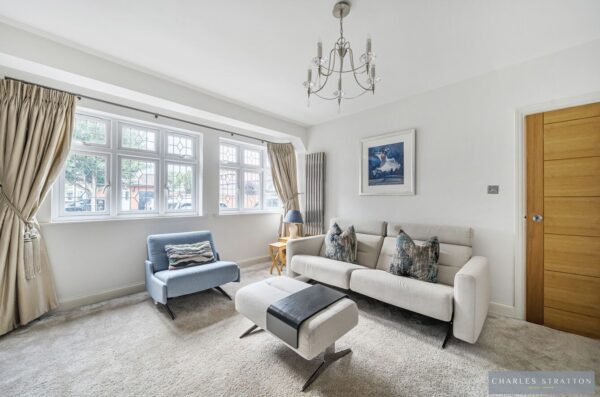 Pemberton Avenue, Gidea Park