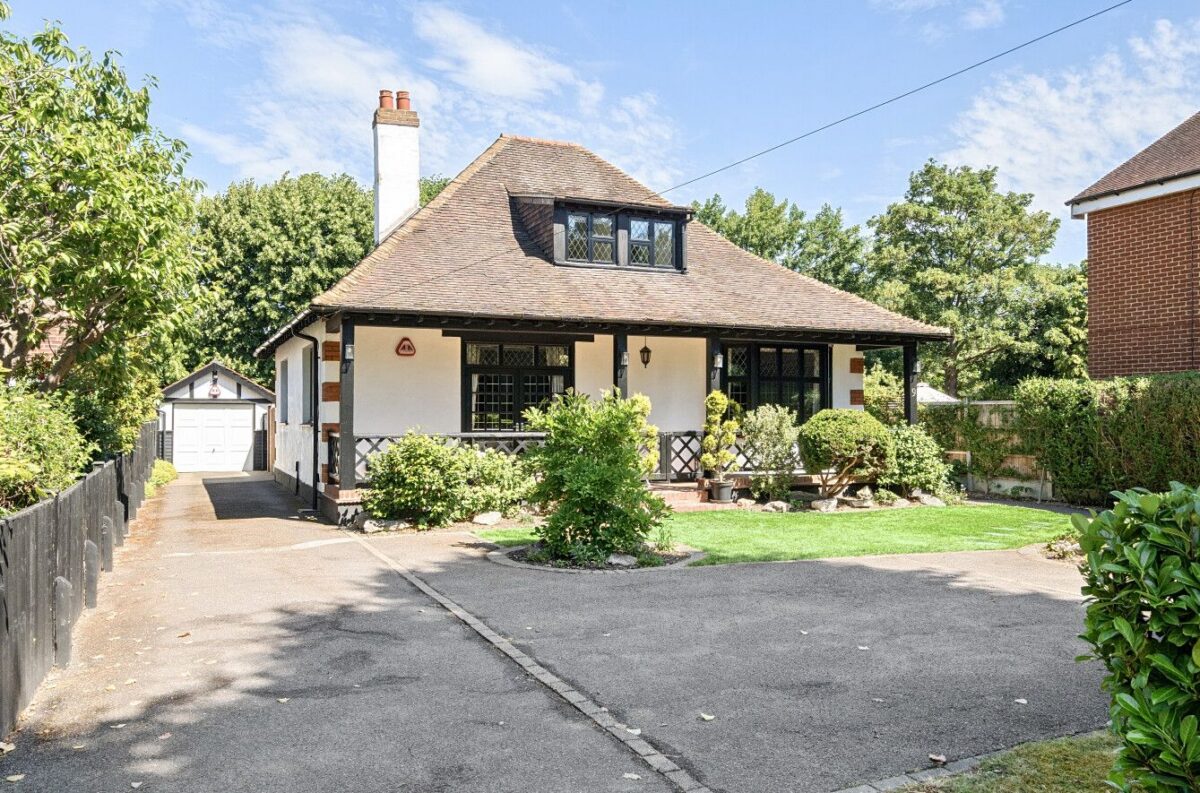 Balgores Crescent, Gidea Park