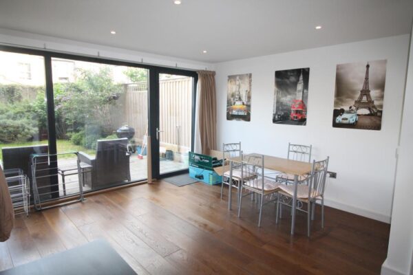 Hawthorne Crescent, Greenwich, SE10