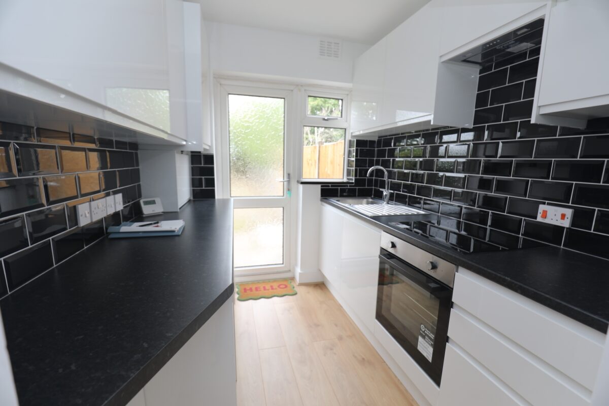 Woodfield Drive, Gidea Park, RM2