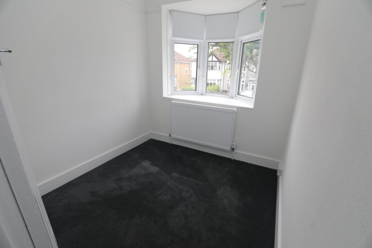 Woodfield Drive, Gidea Park, RM2