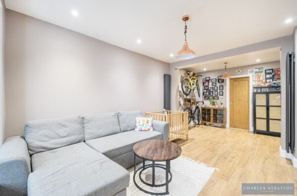 Recreation Avenue, Romford