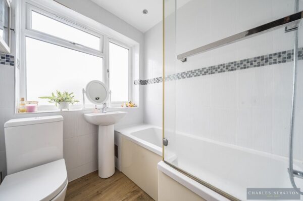 Recreation Avenue, Romford