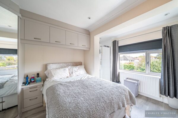 Mashiters Walk, Marshalls Park