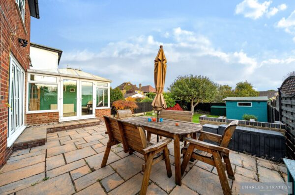 Mashiters Walk, Marshalls Park