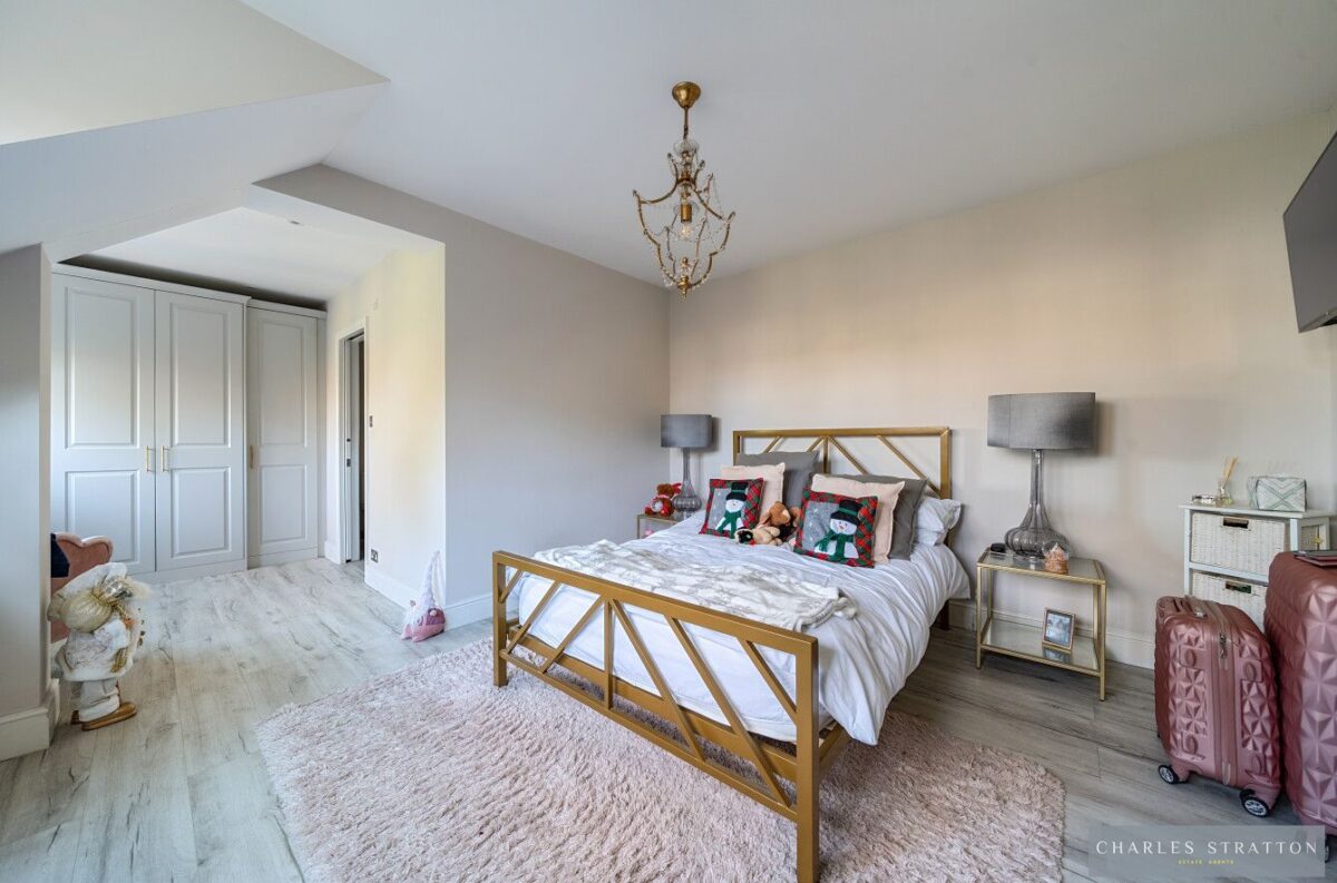 Main Road, Gidea Park