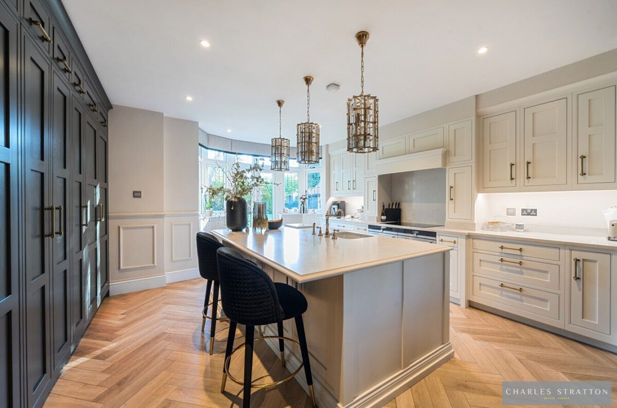 Main Road, Gidea Park