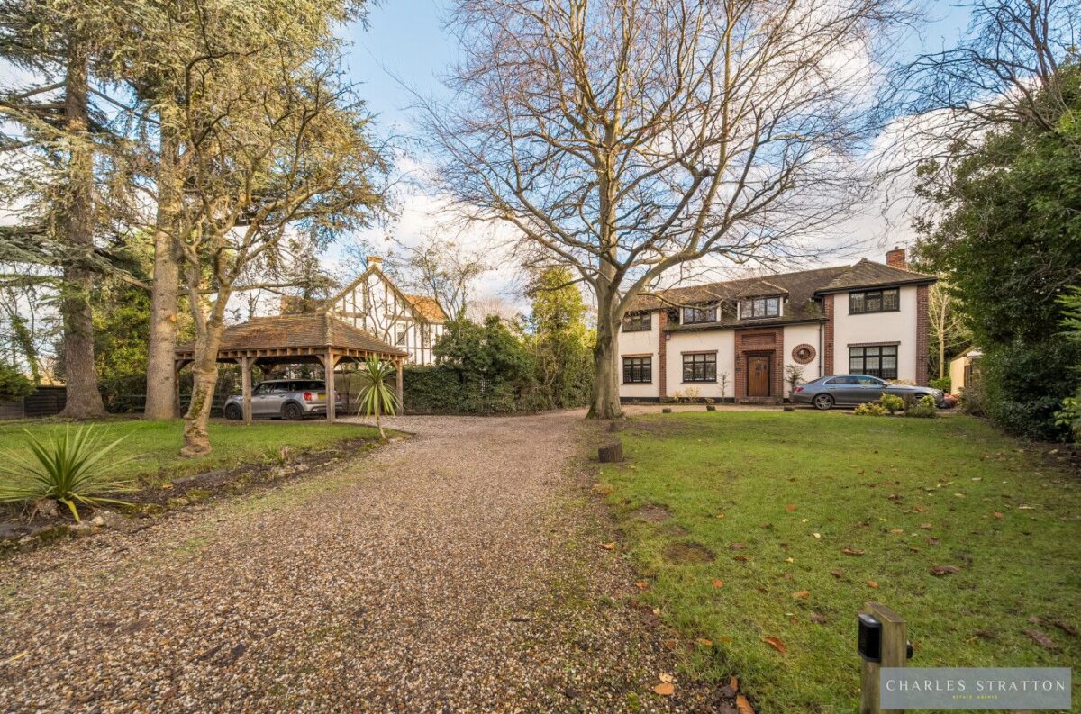 Main Road, Gidea Park