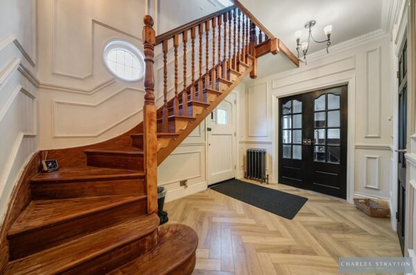 Main Road, Gidea Park