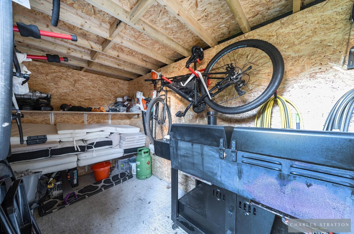 Main Road, Gidea Park