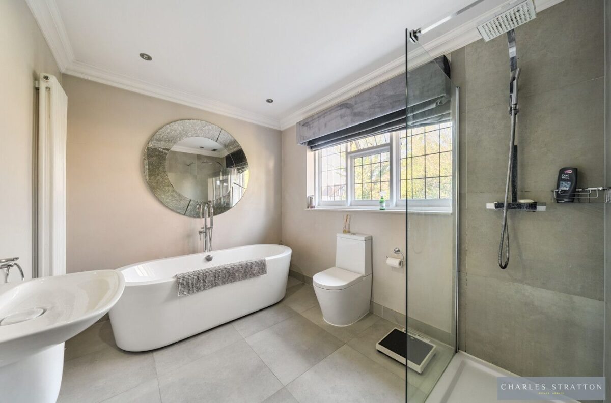 Main Road, Gidea Park