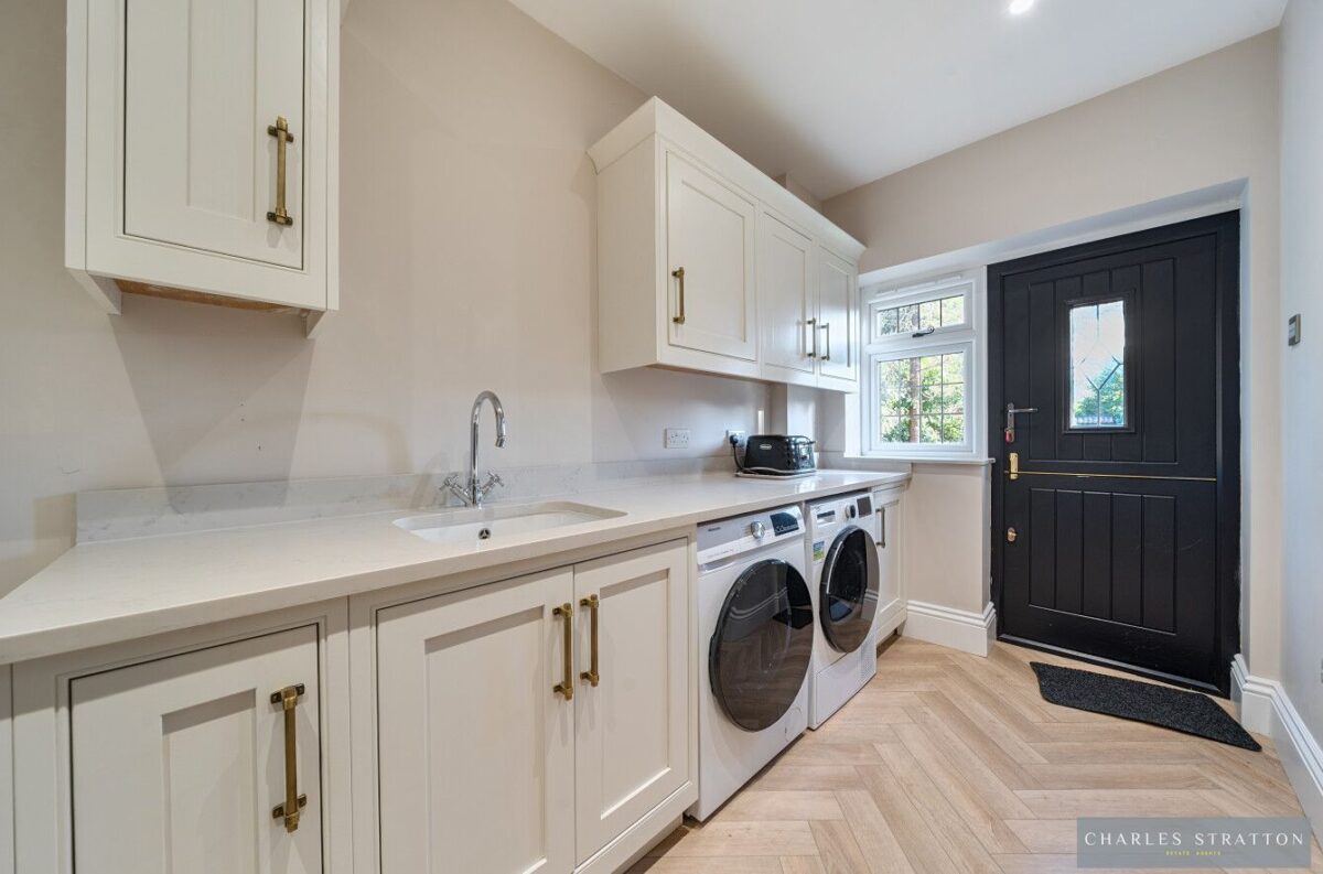 Main Road, Gidea Park