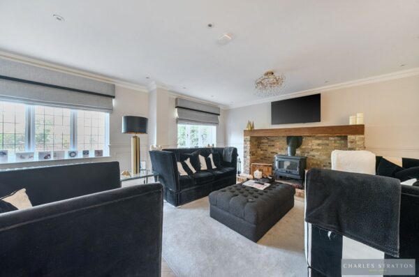 Main Road, Gidea Park