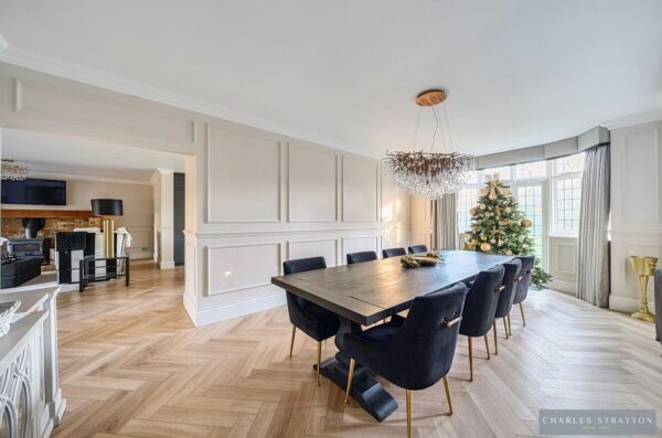 Main Road, Gidea Park