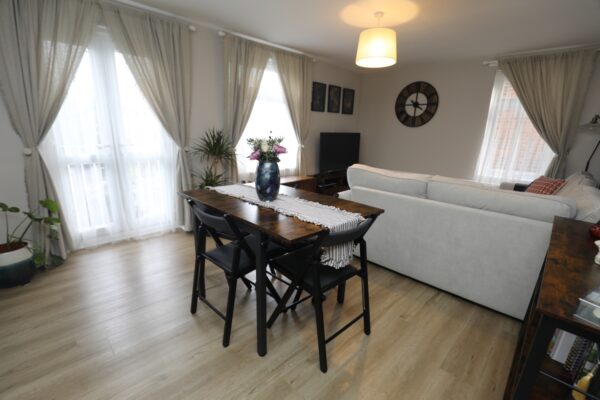 Squirrels Heath Lane, Hornchurch, RM11