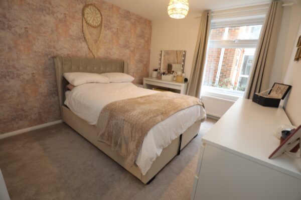 Squirrels Heath Lane, Hornchurch, RM11